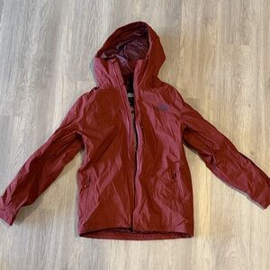 The North Face Men’s snowboarding jacket